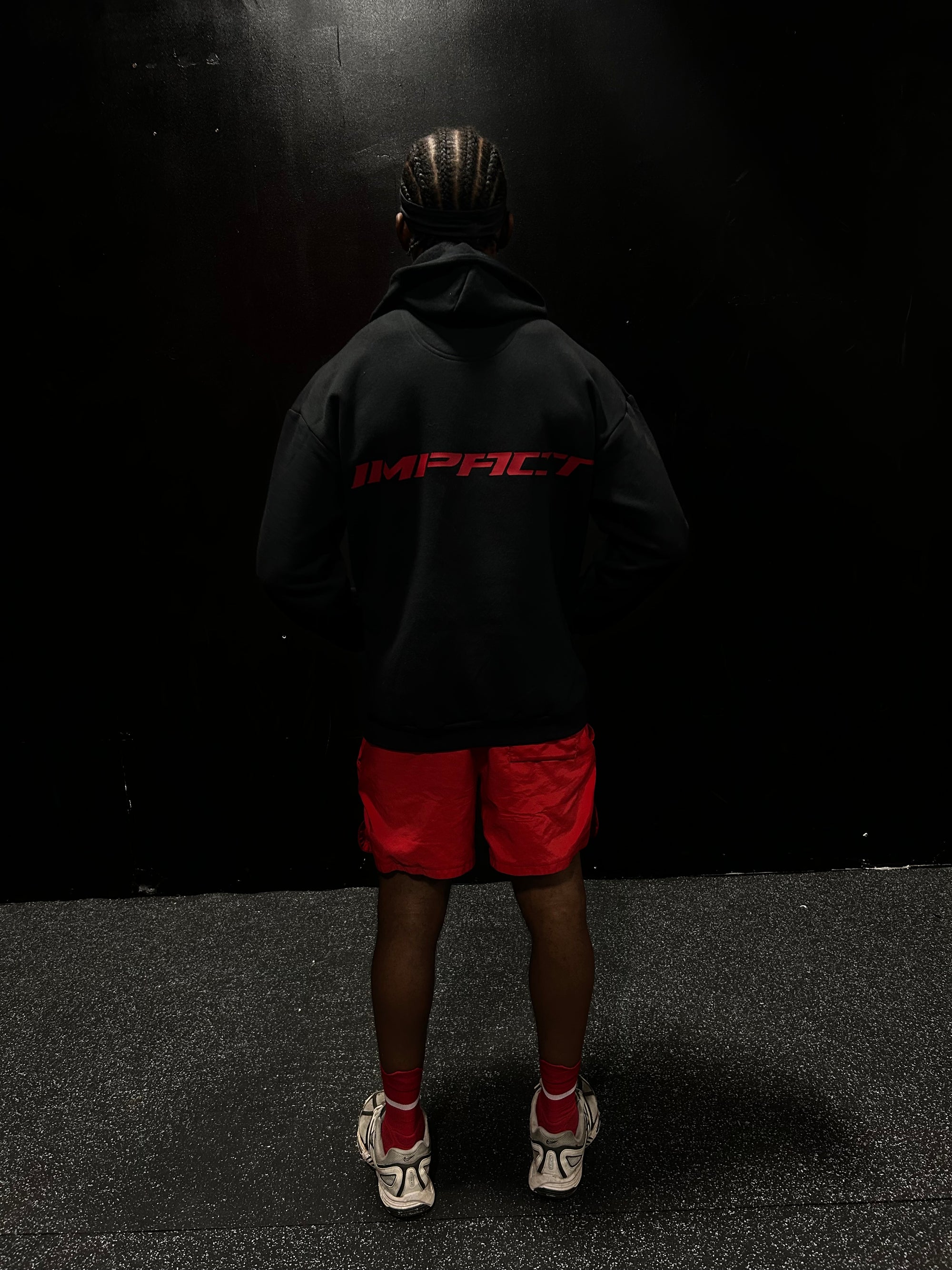 BROKEN RAW IMPACT HOODIE IN BLACK