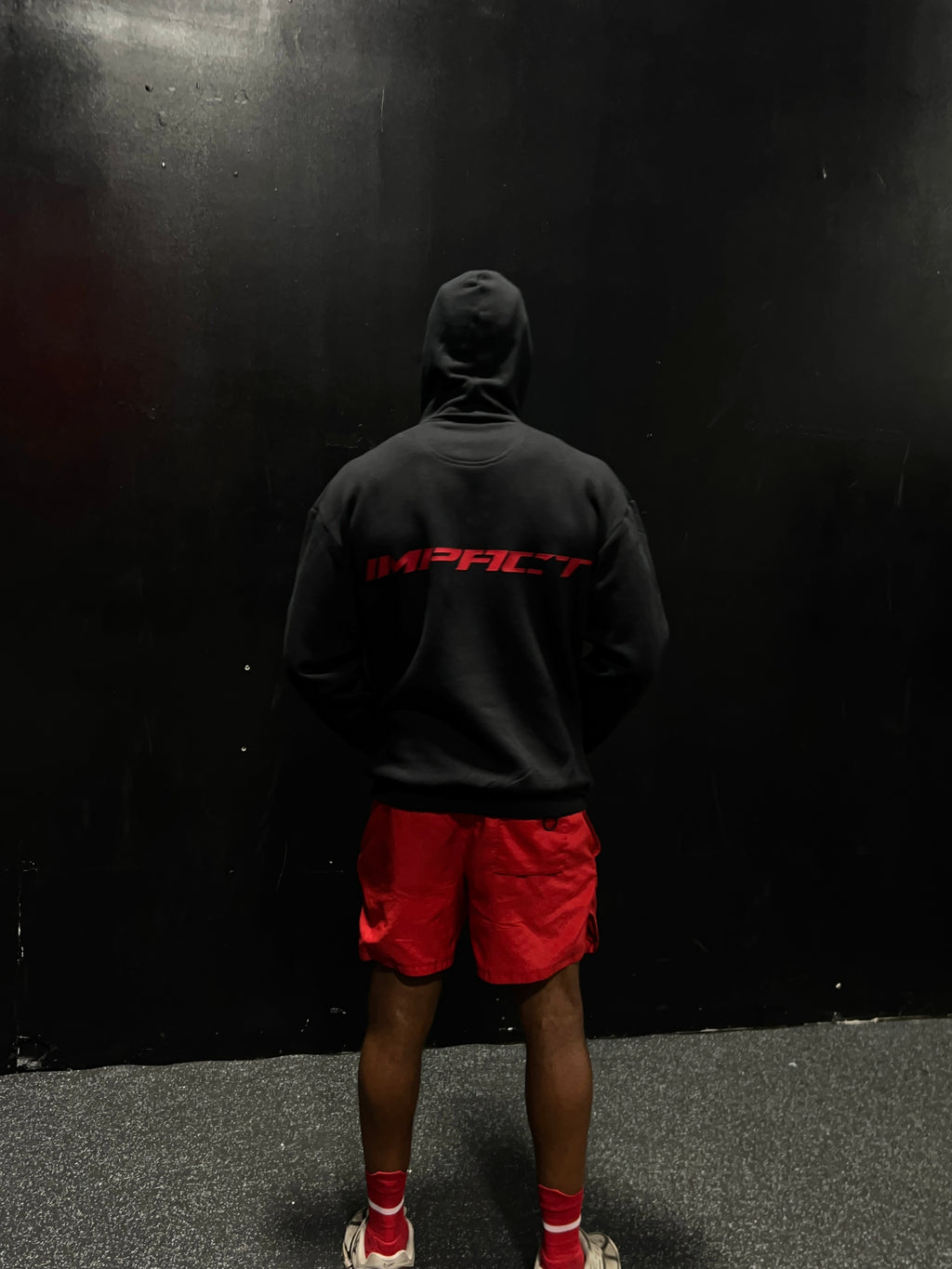 BROKEN RAW IMPACT HOODIE IN BLACK