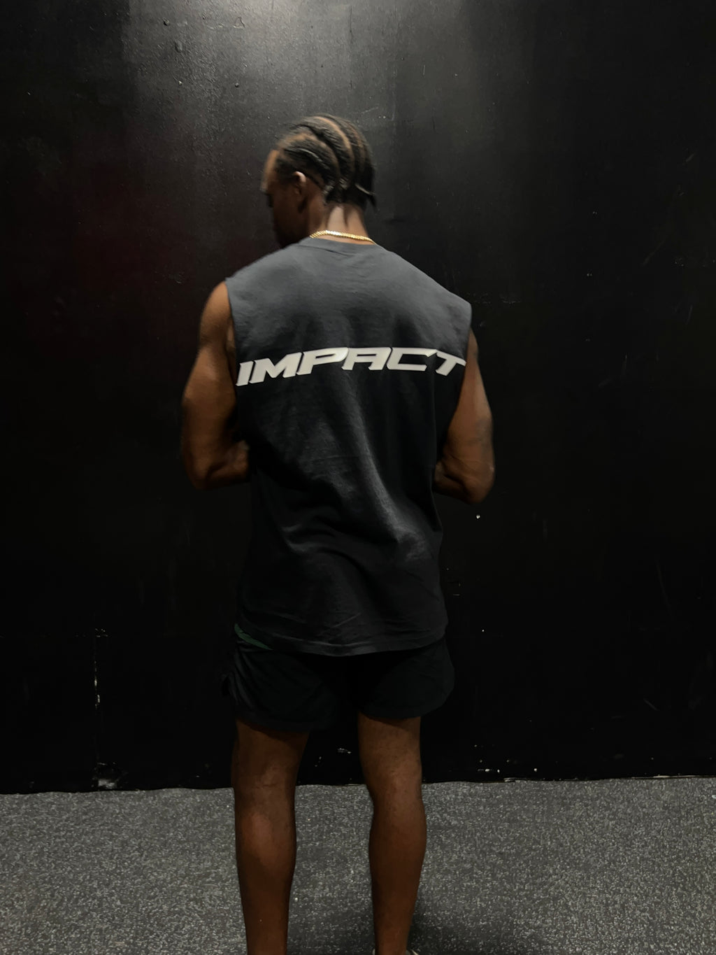 SOLID RAW IMPACT CUTOFF IN BLACK