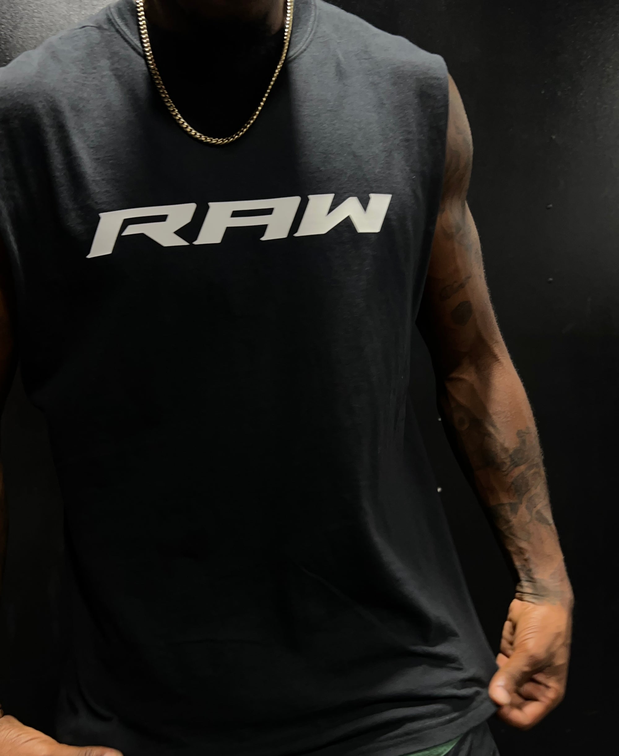 SOLID RAW IMPACT CUTOFF IN BLACK