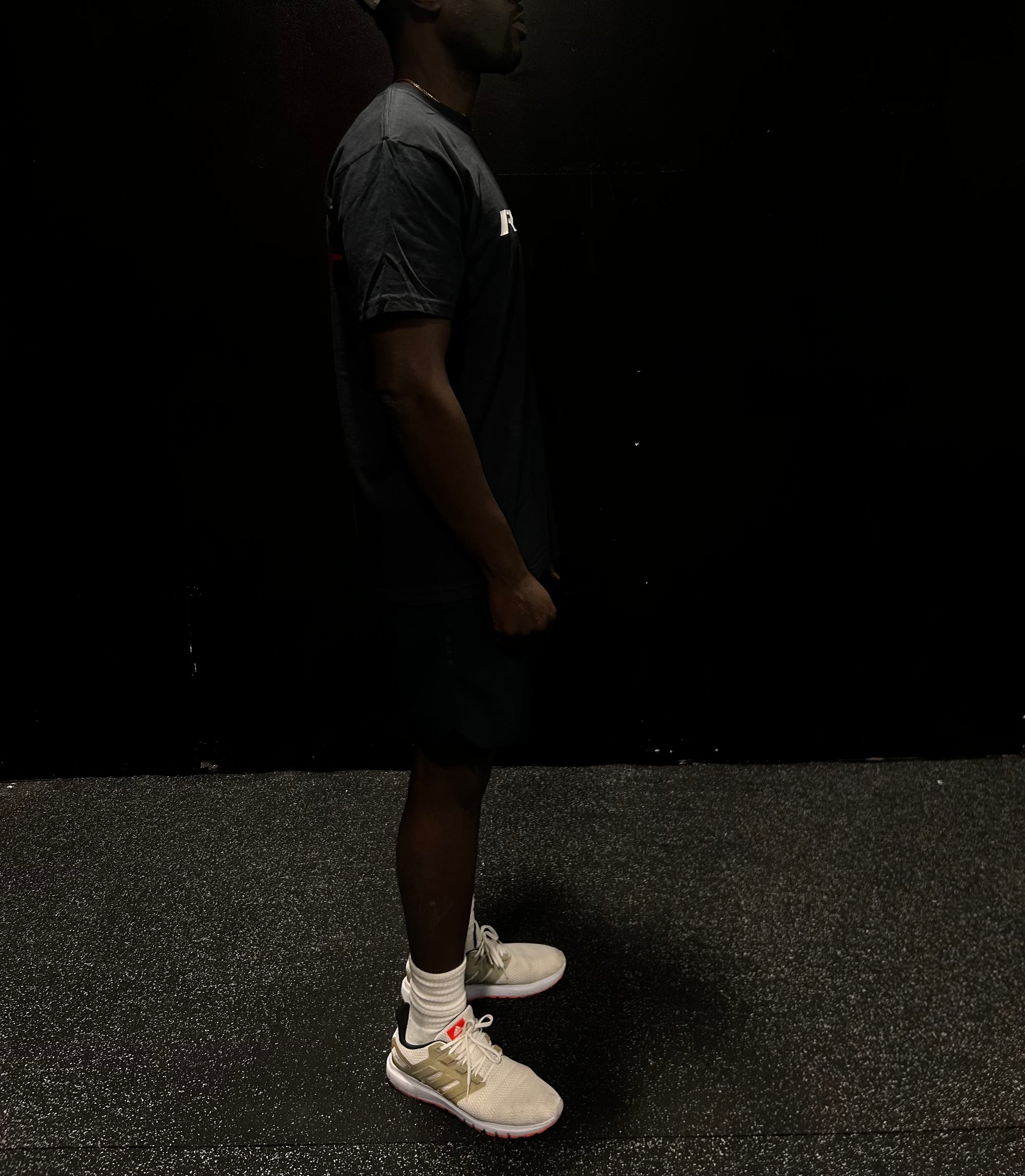 BROKEN RAW IMPACT TEE IN BLACK